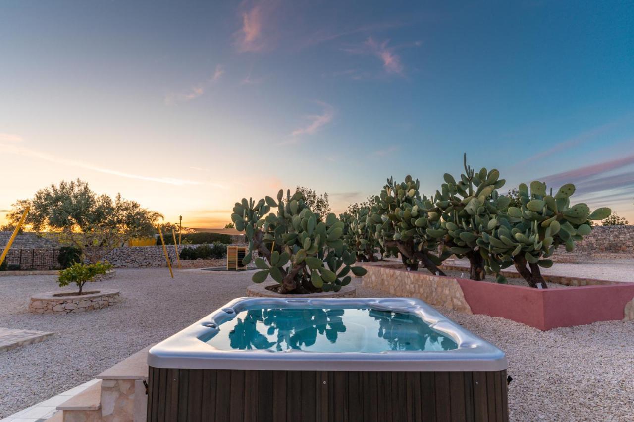 Casa Farlisa, Antico Baglio Con Piscina Villa Scicli Bagian luar foto