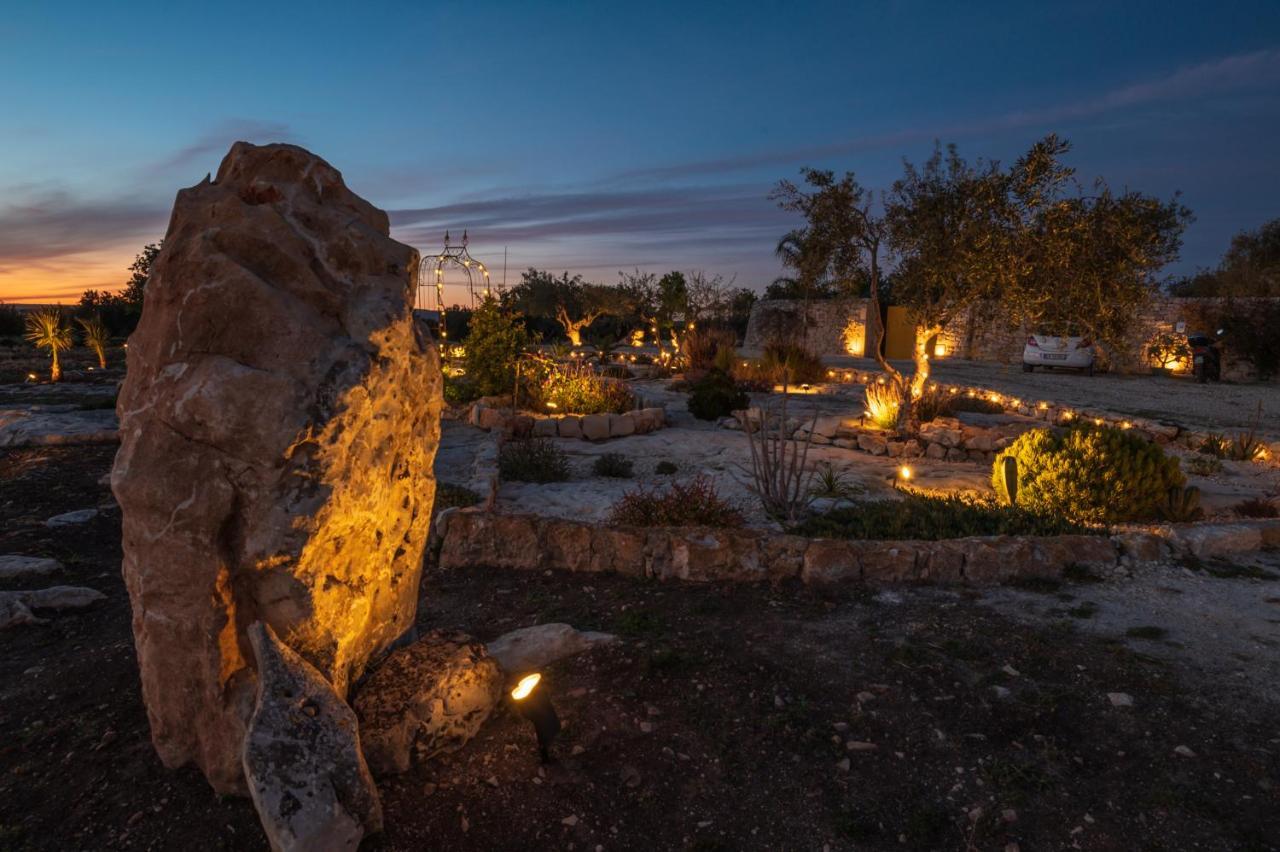Casa Farlisa, Antico Baglio Con Piscina Villa Scicli Bagian luar foto