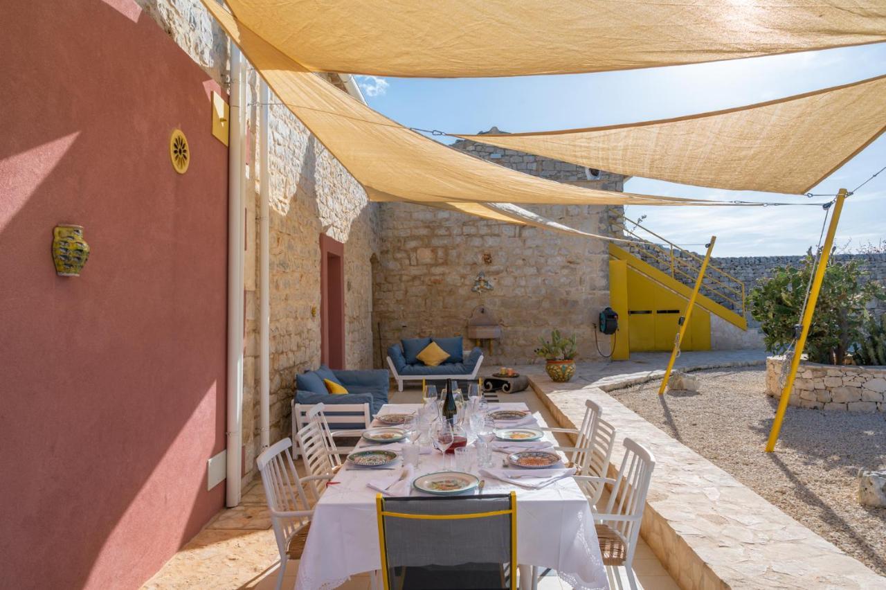 Casa Farlisa, Antico Baglio Con Piscina Villa Scicli Bagian luar foto