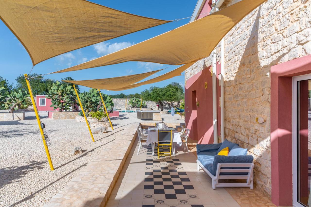 Casa Farlisa, Antico Baglio Con Piscina Villa Scicli Bagian luar foto